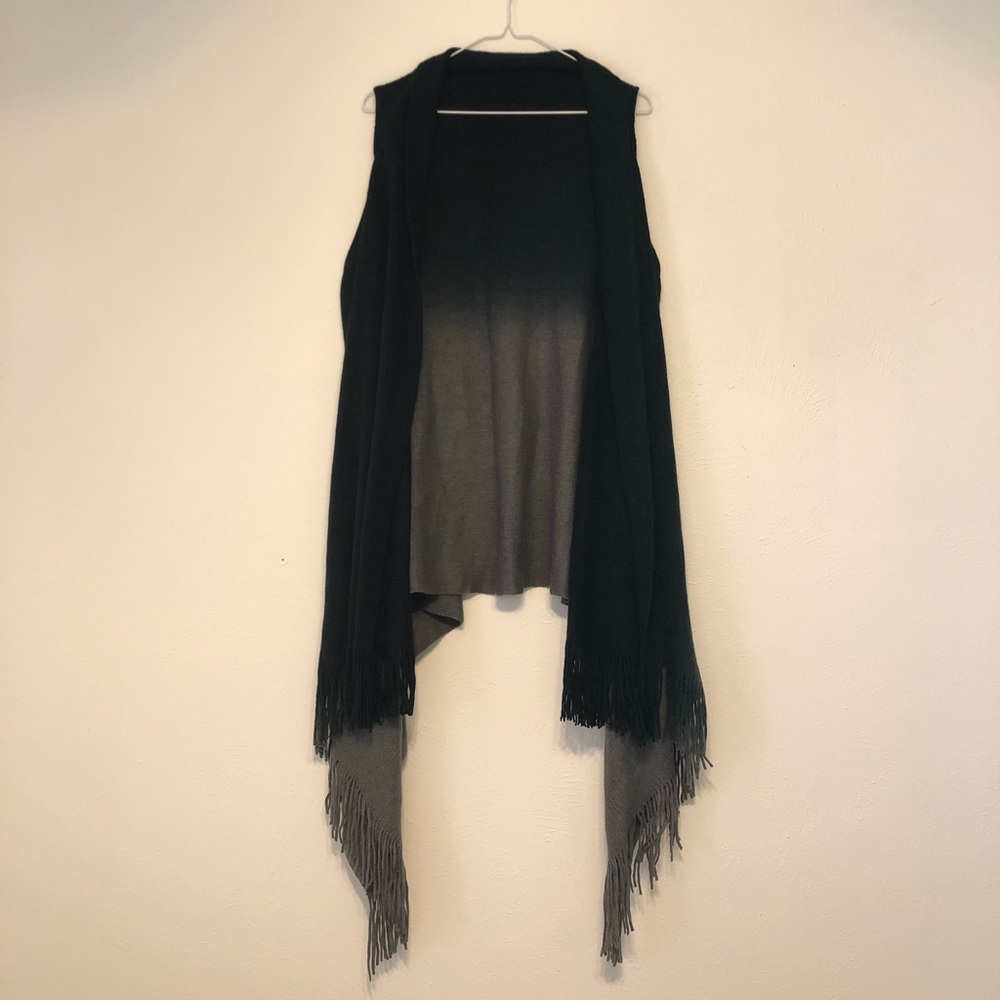 Sleeveless cardigan vest